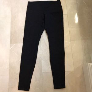 Lululemon wunder under size 8